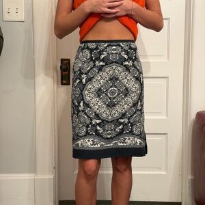 Elegant Navy and White Patterned Skirt